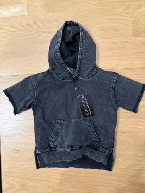 NWT ✨Little Bipsy Black Washed Short-Sleeve Hoodie 12-18m